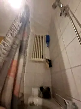 Warumnicht1980 online show from 8, 3, 2025