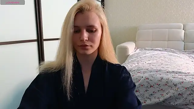 Snapshot of elsa_limerence chatting on 5, 3, 2025 elsa limerence online show from 5, 3, 2025