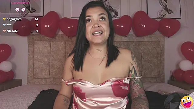 Snapshot of lyn_adamns chatting on 16, 2, 2025 lyn adamns online show from 16, 2, 2025