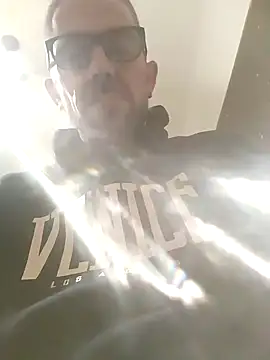 jonyfree1978 online show from 18, 12, 2024