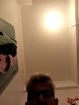 jonyfree1978 online show from 7, 10, 2025