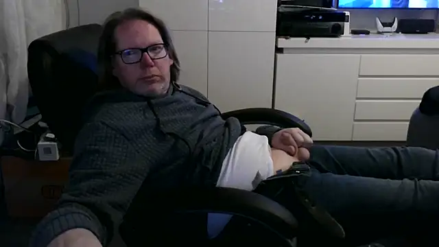 Snapshot of VSteph chatting on 25, 4, 2026 VSteph online show from 25, 4, 2026