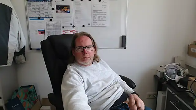 Snapshot of VSteph chatting on 19, 5, 2026 VSteph online show from 19, 5, 2026