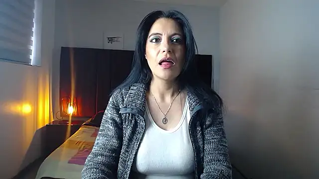 Zuzana21 online show from 7, 12, 2024