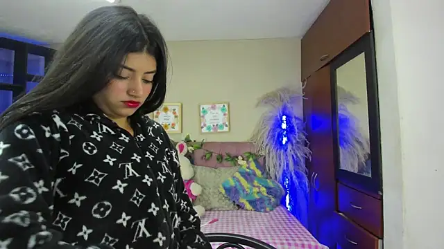 Lia Keen online show from 14, 2, 2025