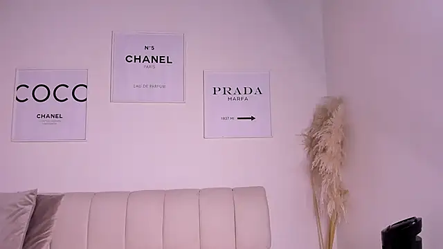 april higgins online show from 28, 2, 2025