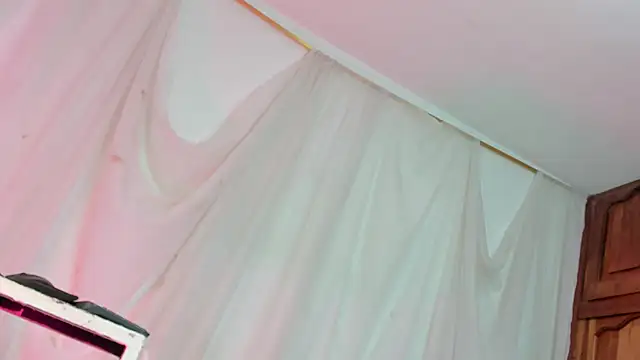 Itsme Daniela online show from 18, 4, 2026