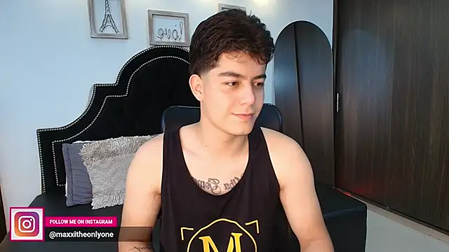Snapshot of MaxxiCruz chatting on 22, 9, 2025 MaxxiCruz online show from 22, 9, 2025