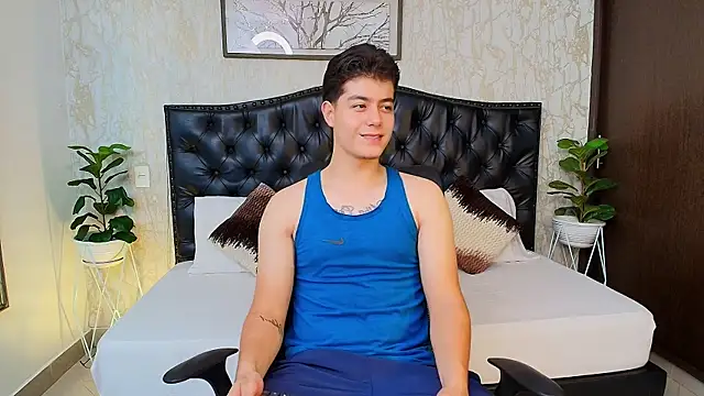 Snapshot of MaxxiCruz chatting on 30, 9, 2025 MaxxiCruz online show from 30, 9, 2025