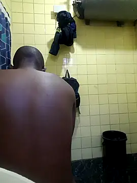 Snapshot of Polygamist chatting on 2, 10, 2025 Polygamist online show from 2, 10, 2025