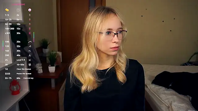 LynetBurby online show from 22, 10, 2025