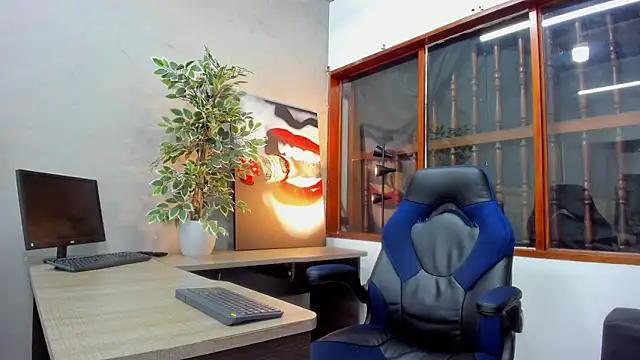 Snapshot of kieran_derek chatting on 1, 2, 2025 kieran derek online show from 1, 2, 2025