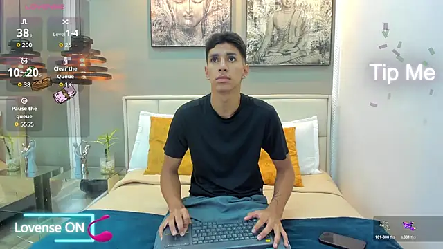 Snapshot of kieran_derek chatting on 11, 11, 2025 kieran derek online show from 11, 11, 2025