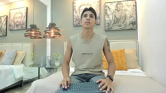 Snapshot of kieran_derek chatting on 15, 12, 2025 kieran derek online show from 15, 12, 2025