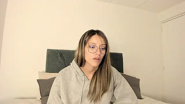 Gabby and Alice online show from 13, 12, 2024