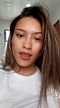 Gabby and Alice online show from 2, 1, 2025