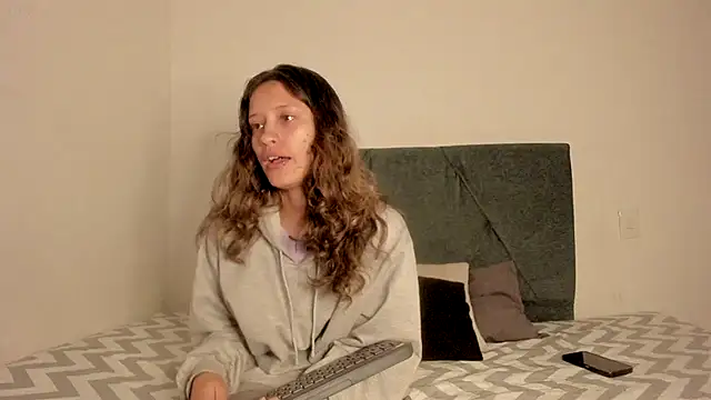 Gabby and Alice online show from 24, 10, 2025