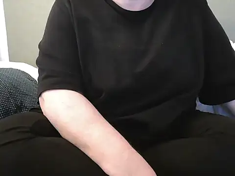 MarthaBriest online show from 19, 2, 2025