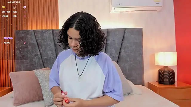 Snapshot of pretty_sunlight_ chatting on 12, 2, 2025 pretty sunlight online show from 12, 2, 2025