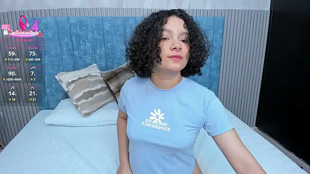 Snapshot of pretty_sunlight_ chatting on 11, 3, 2025 pretty sunlight online show from 11, 3, 2025