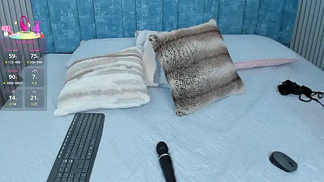 Snapshot of pretty_sunlight_ chatting on 12, 3, 2025 pretty sunlight online show from 12, 3, 2025