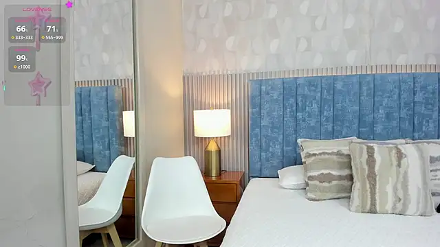 Snapshot of pretty_sunlight_ chatting on 14, 12, 2025 pretty sunlight online show from 14, 12, 2025