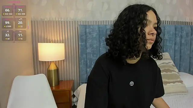 Snapshot of pretty_sunlight_ chatting on 21, 12, 2025 pretty sunlight online show from 21, 12, 2025