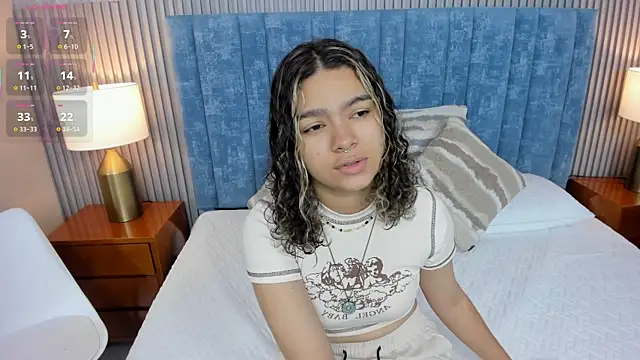 Snapshot of pretty_sunlight_ chatting on 11, 2, 2026 pretty sunlight online show from 11, 2, 2026