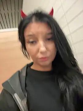 Tisha Busty online show from 31, 10, 2025