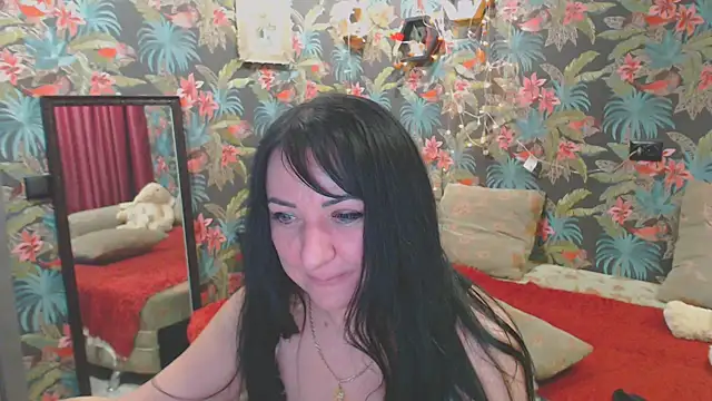 Snapshot of SusanLaNice chatting on 11, 12, 2024 SusanLaNice online show from 11, 12, 2024