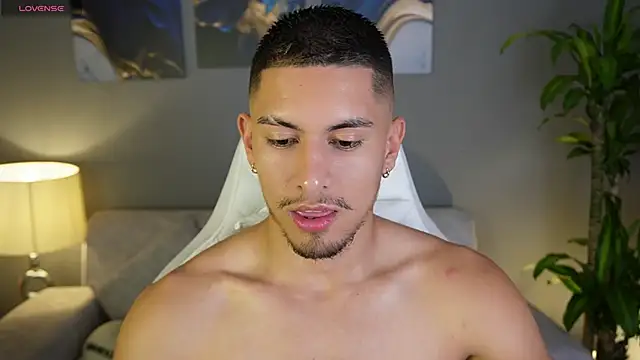 Aaronfox x online show from 14, 1, 2025