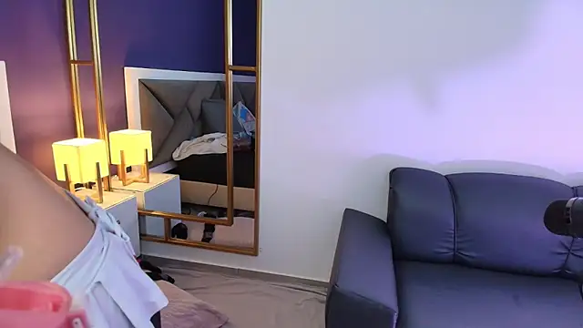 Snapshot of brigiitte_rohan chatting on 21, 10, 2025 brigiitte rohan online show from 21, 10, 2025