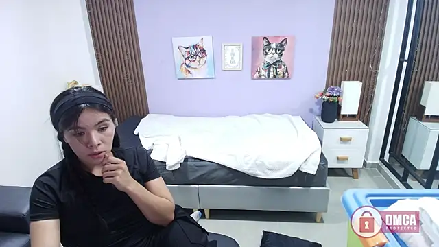 Snapshot of brigiitte_rohan chatting on 13, 11, 2025 brigiitte rohan online show from 13, 11, 2025