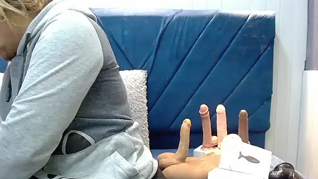 Snapshot of NathaliaSmith3x chatting on 4, 10, 2025 NathaliaSmith3x online show from 4, 10, 2025