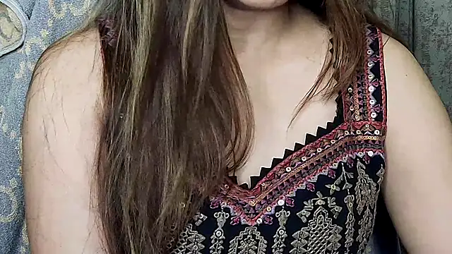 MIss-Naina online show from 12, 7, 2026