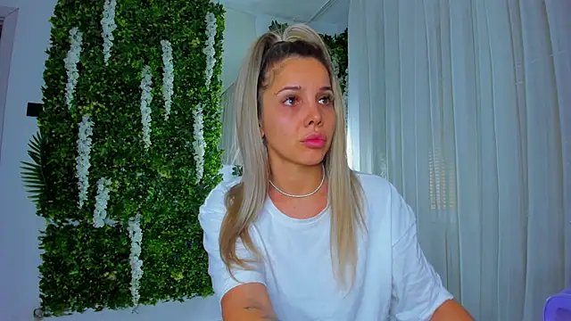 VivienCarter online show from 6, 10, 2025