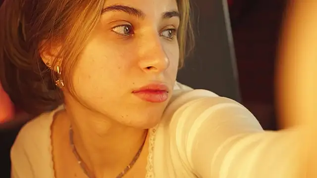 EllieCutes online show from 26, 2, 2025