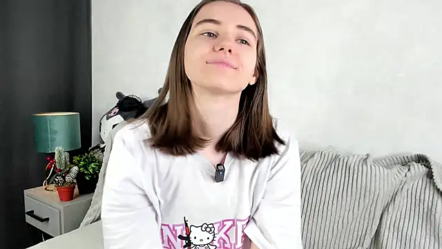 MeghanElson online show from 6, 1, 2025