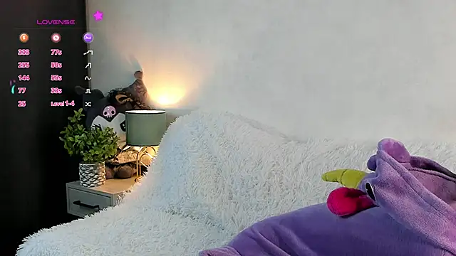 MeghanElson online show from 4, 2, 2025