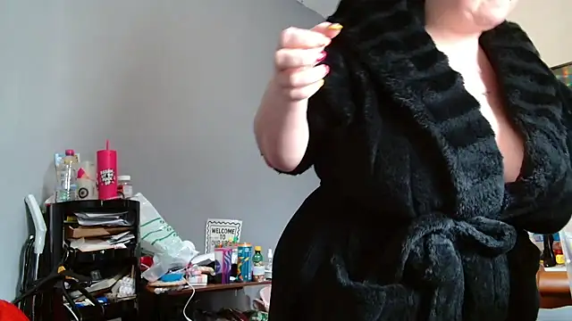 Snapshot of busty-bella1 chatting on 17, 3, 2026 busty-bella1 online show from 17, 3, 2026