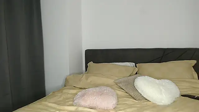 ElizabethAC online show from 19, 3, 2025