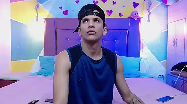 Snapshot of tylor_boy chatting on 19, 3, 2025 tylor boy online show from 19, 3, 2025