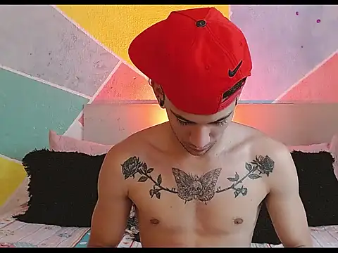 Snapshot of tylor_boy chatting on 3, 2, 2026 tylor boy online show from 3, 2, 2026