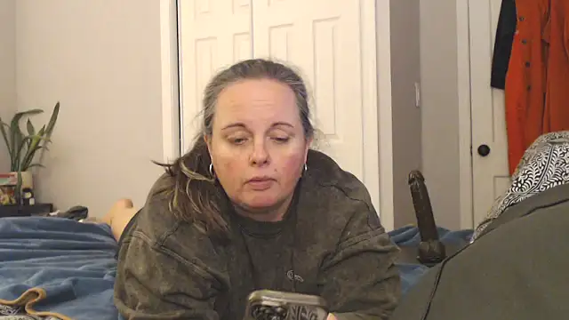 Snapshot of LauLauPAWG chatting on 3, 4, 2026 LauLauPAWG online show from 3, 4, 2026