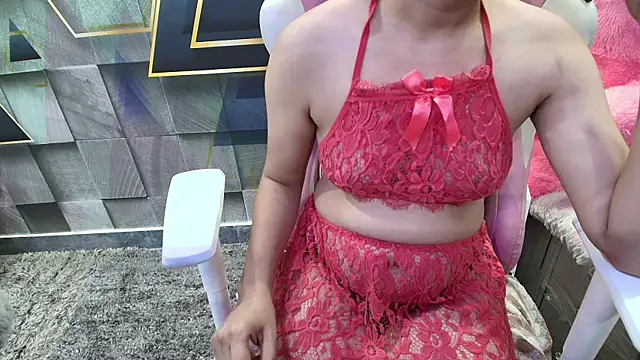 Snapshot of YourKusu chatting on 25, 10, 2025 YourKusu online show from 25, 10, 2025