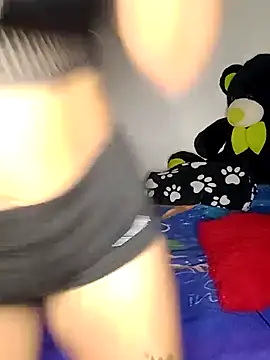 Snapshot of sariitha_sw chatting on 15, 2, 2025 sariitha sw online show from 15, 2, 2025