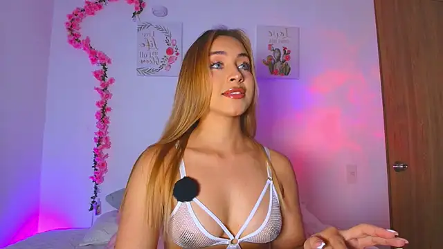 PollyGrey  online show from 28, 3, 2026