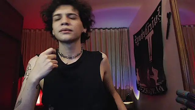 Snapshot of Soul_cursed_boy chatting on 23, 1, 2025 Soul cursed boy online show from 23, 1, 2025