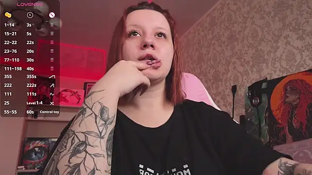 Dani RedheaDevil online show from 15, 7, 2026