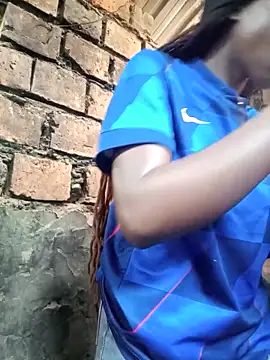 Black juicy24 online show from 13, 3, 2026